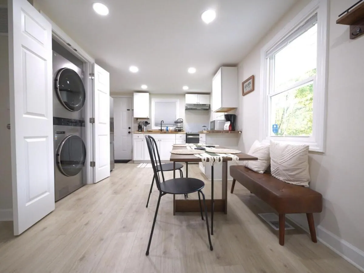 5 Mins To City - Fenced Yard, Free Parking, Petsok Charlotte United States